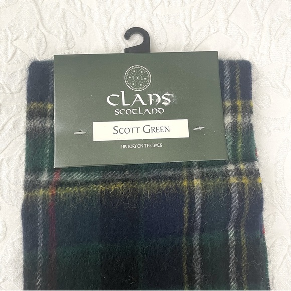 Clans Scotland Scott Green 100% Lambswool Scarf - Picture 6 of 7
